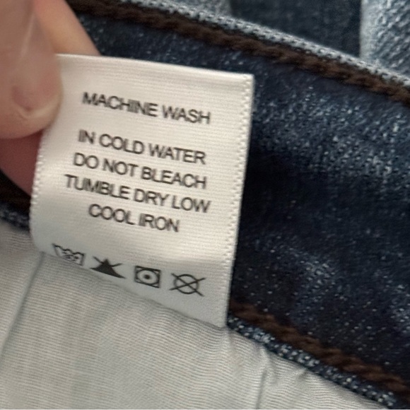 Judy Blue Bermuda Distressed Shorts High Rise Size 1X - Picture 6 of 10